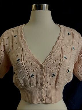wild fable Blush Pink Cropped V‑Neck Button Cardigan with Embroidered Accents